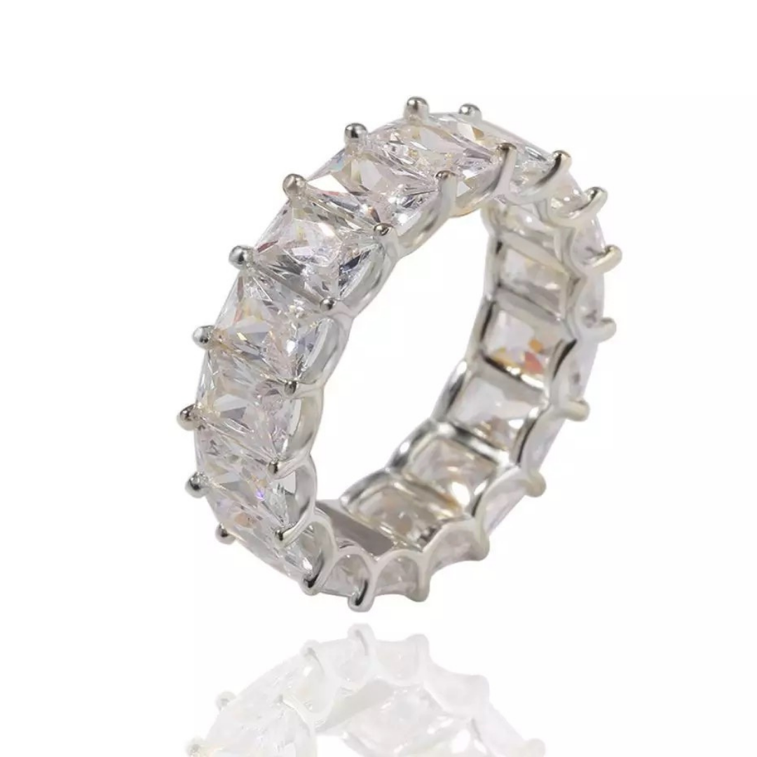 Basic Baddie Ring